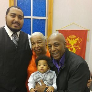 Meet your Posher, Kenneth